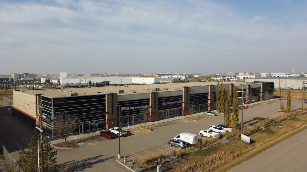 68 Th Avenue And 41 St, Leduc, AB à vendre - Photo de l’immeuble – Image 3 sur 3