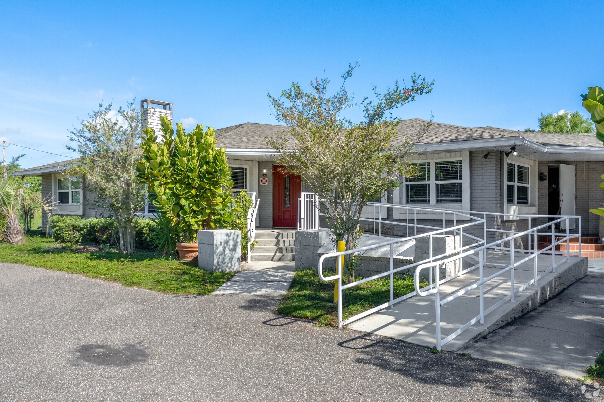 815 W Daughtery Rd, Lakeland, FL à vendre Photo de l’immeuble– Image 1 sur 16