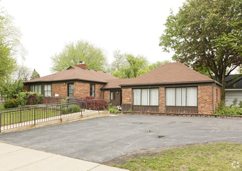 5189 Venoy Rd, Wayne, MI à louer - Photo principale – Image 1 sur 6