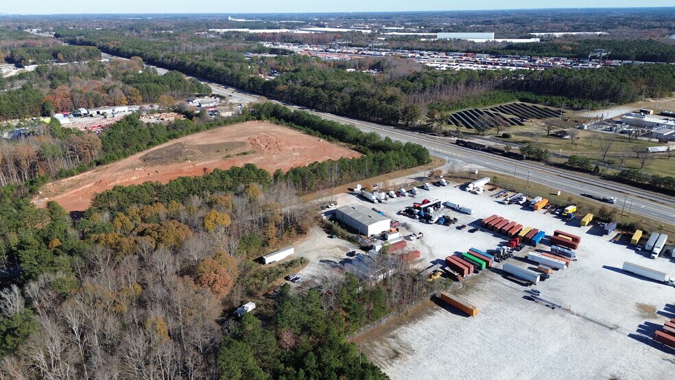 7802 Bishop Rd, Fairburn, GA à vendre - Photo de l’immeuble – Image 3 sur 7