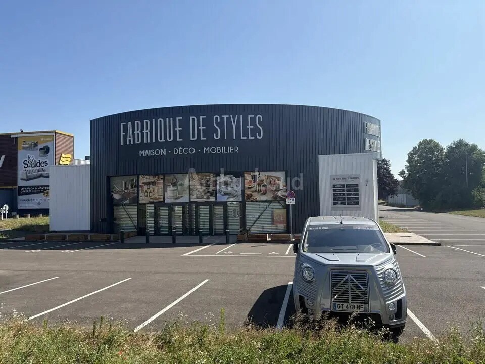 Local commercial dans Vendenheim à louer Photo de l’immeuble– Image 1 sur 12