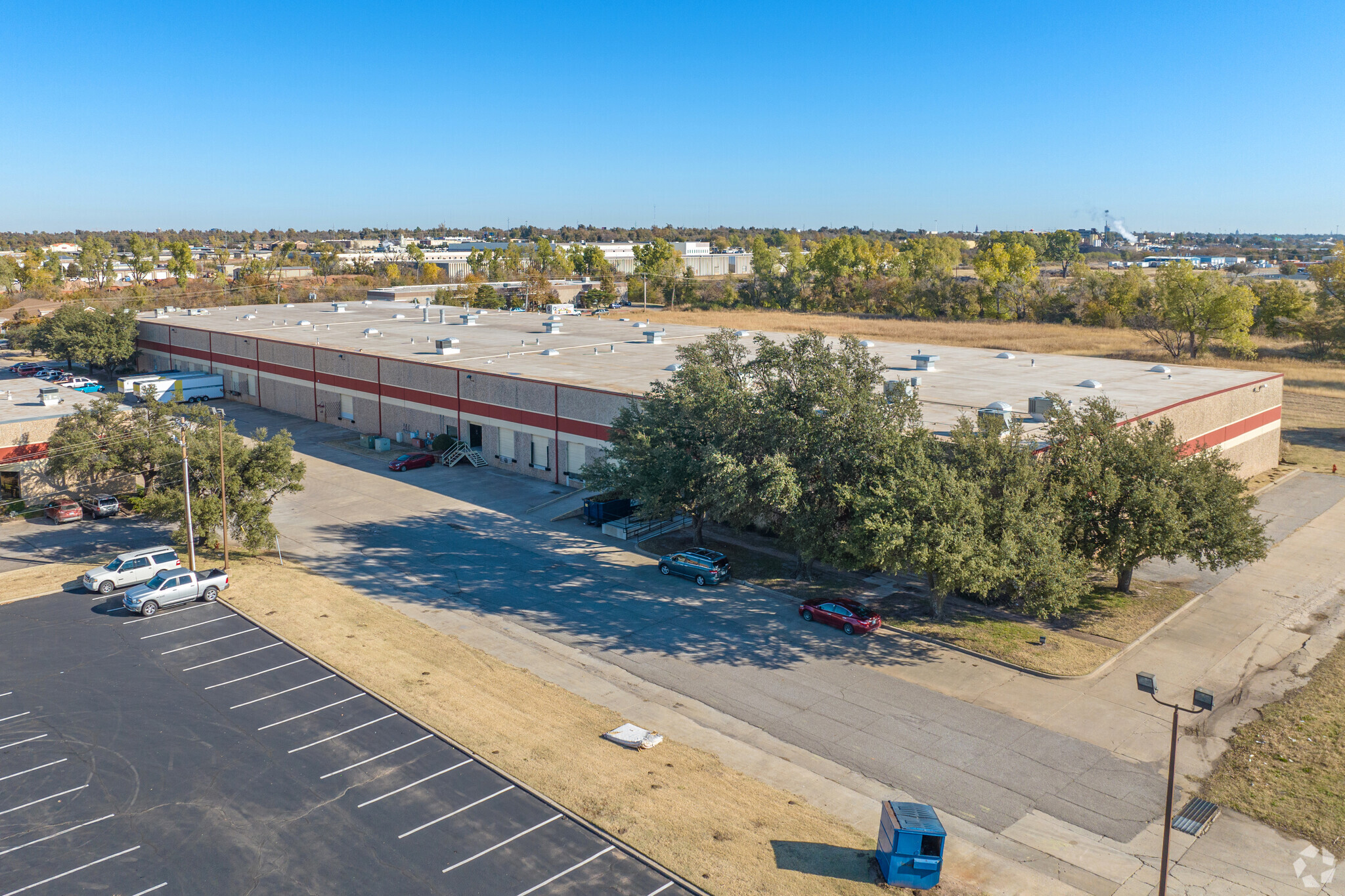 306 N Meridian Ave, Oklahoma City, OK à louer Photo de l’immeuble– Image 1 sur 5