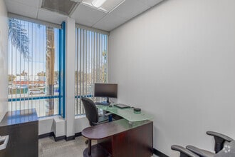 8799 Balboa Ave, San Diego, CA à louer Photo intérieure– Image 1 sur 1