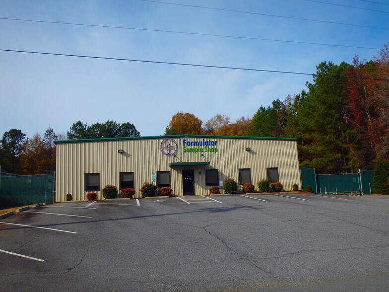 135 Joshua Ct, Lincolnton, NC à vendre - Photo de l’immeuble – Image 2 sur 2