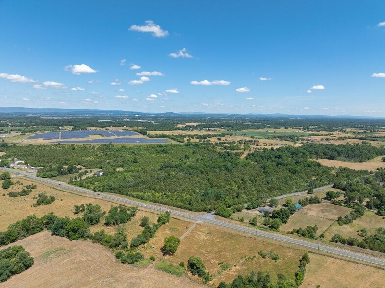 1787 Fairfax Pike, White Post, VA à vendre - Aérien – Image 1 sur 4