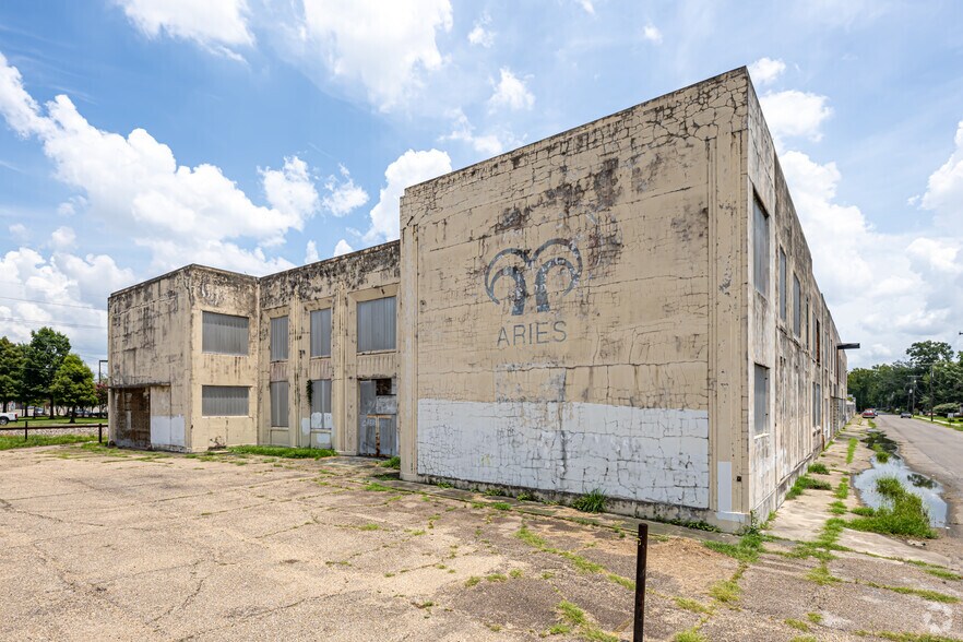 2635 Monroe, Baton Rouge, LA à louer - Photo de l’immeuble – Image 3 sur 6