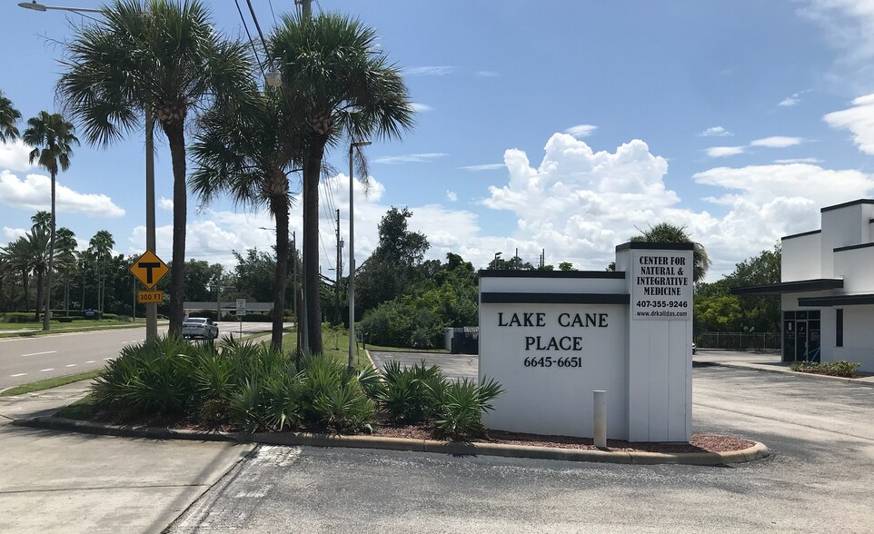 6645 Vineland Rd, Orlando, FL à louer - Photo de l’immeuble – Image 3 sur 7