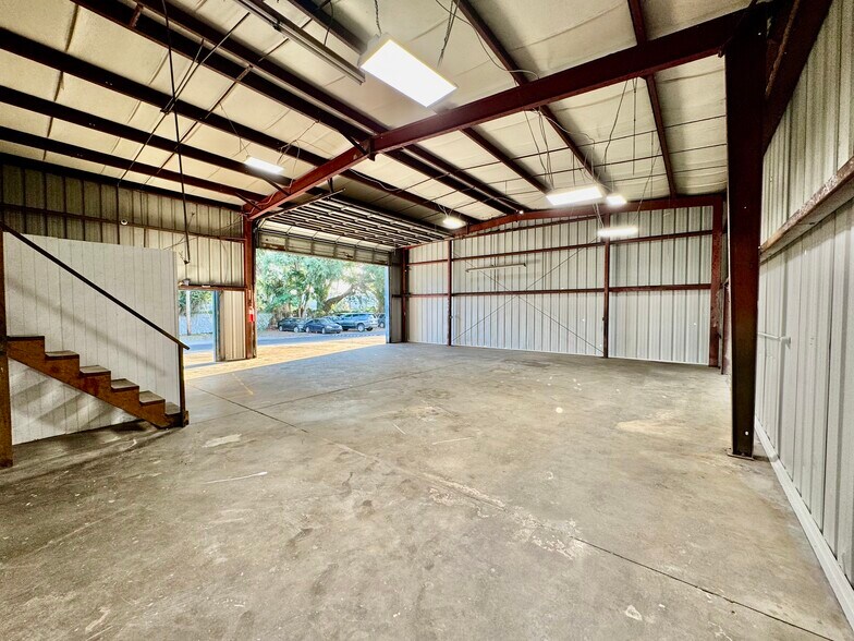 5626 N Dale Mabry Hwy, Tampa, FL à louer - Photo de l’immeuble – Image 2 sur 16
