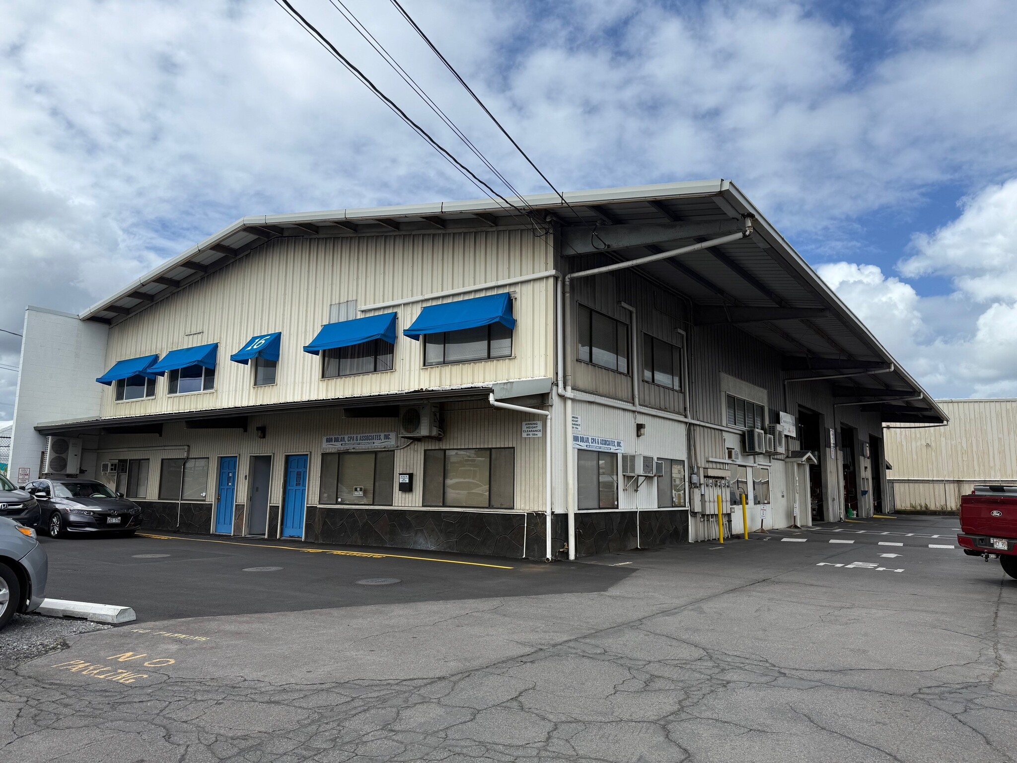 16 Railroad Ave, Hilo, HI à louer Photo intérieure– Image 1 sur 5