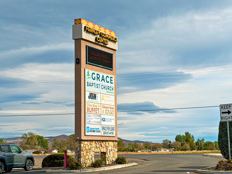 460 W Main St, Fernley, NV à vendre - Photo de l’immeuble – Image 2 sur 77