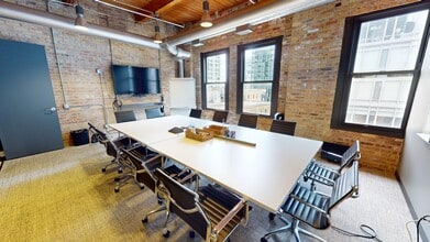 363 W Erie St, Chicago, IL à louer Autre– Image 2 sur 10