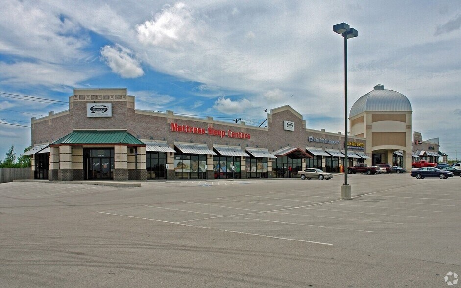 Fox Shopping Center portefeuille de 2 biens à vendre sur LoopNet.fr - Photo de l’immeuble – Image 2 sur 4