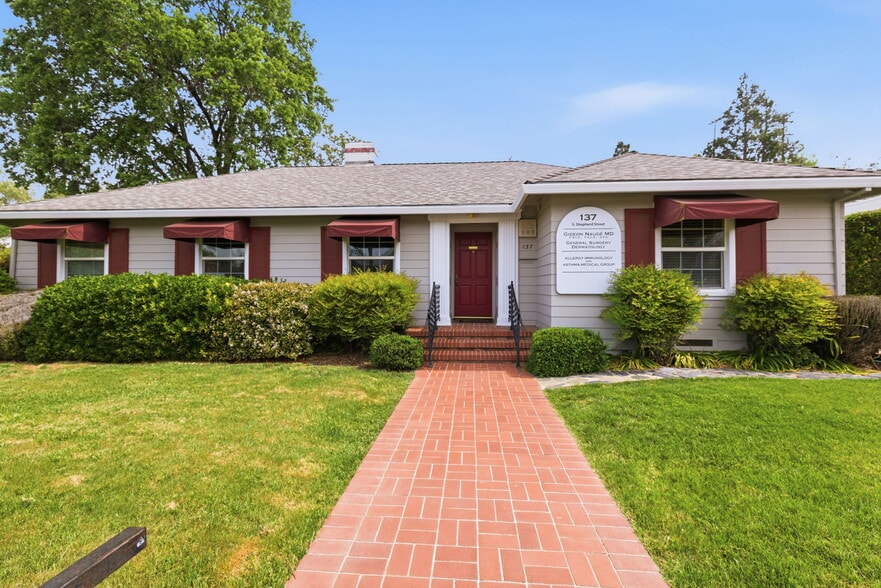 137 S Shepherd St, Sonora, CA à vendre - Photo de l’immeuble – Image 2 sur 35