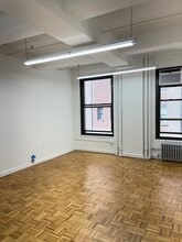 147 W 35th St, New York, NY à louer Photo intérieure– Image 2 sur 5