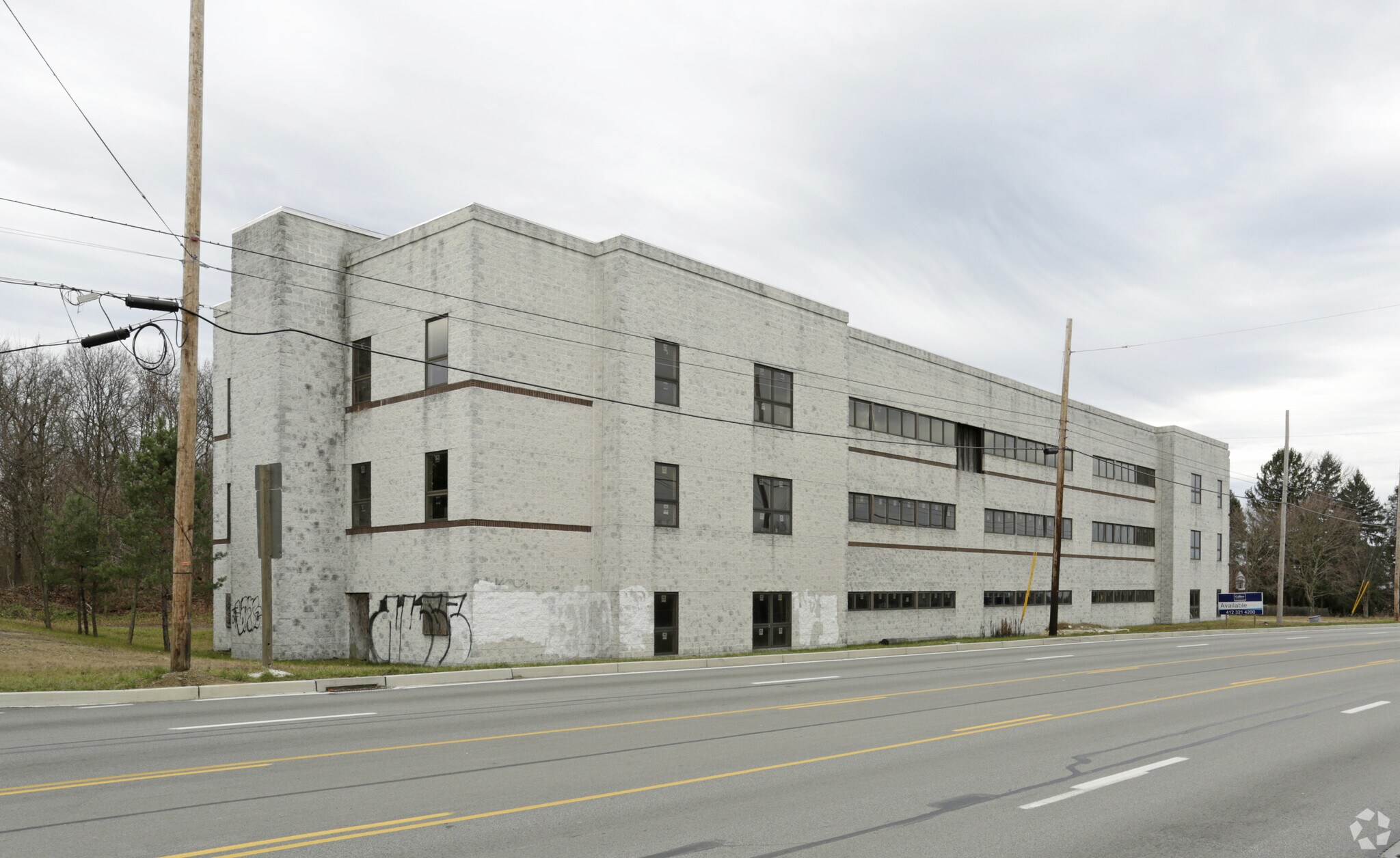 6436 Route 30, Greensburg, PA à louer Photo principale– Image 1 sur 4