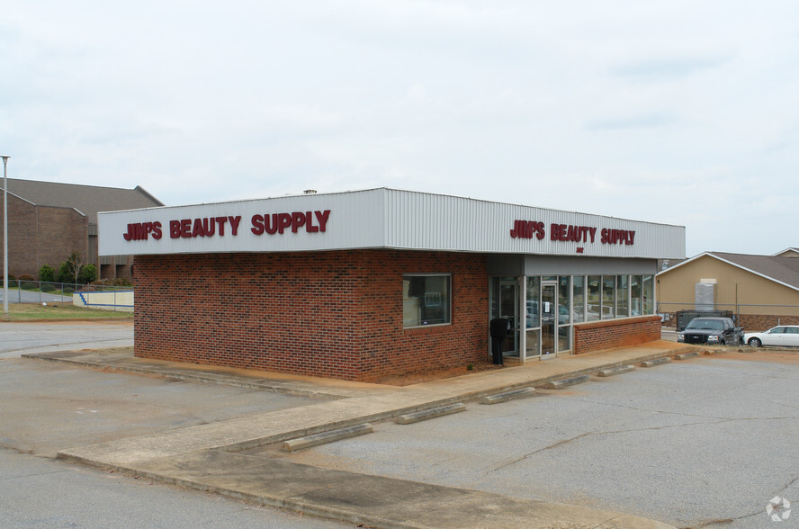 302 Pearman Dairy Rd, Anderson, SC à vendre - Photo de l’immeuble – Image 2 sur 2
