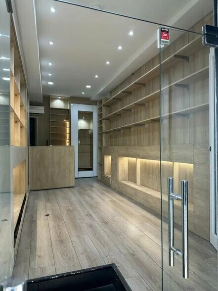 Local commercial dans Nice à louer - Photo de l’immeuble – Image 2 sur 5