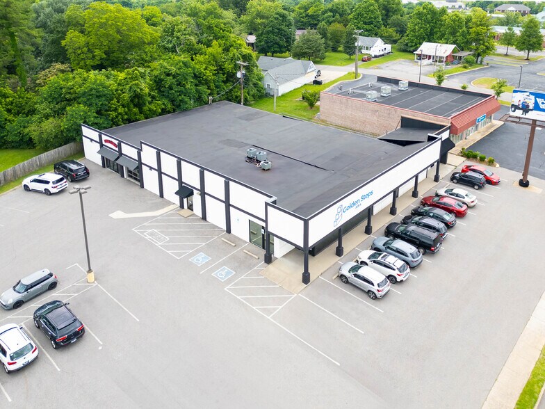 2200 Wilma Rudolph Blvd, Clarksville, TN à louer - Photo de l’immeuble – Image 3 sur 5