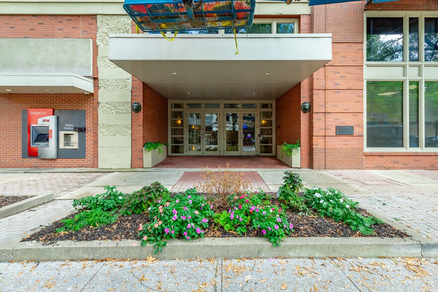 800 Market St, Chattanooga, TN à louer - Photo de l’immeuble – Image 1 sur 21