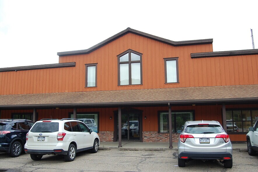 420-432 3rd Ave, Ford City, PA à vendre - Photo principale – Image 1 sur 29