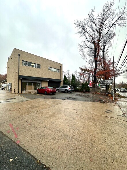 3475 Victory Blvd, Staten Island, NY à louer - Photo de l’immeuble – Image 1 sur 5