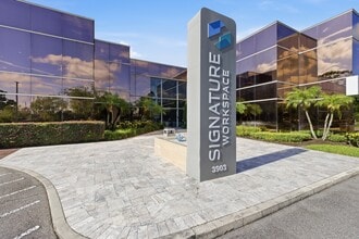 3903 Northdale Blvd, Tampa, FL à louer Photo de l’immeuble– Image 1 sur 9