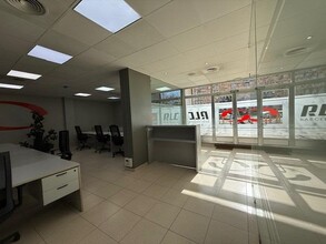 Local commercial dans Sabadell, Barcelona à louer Photo intérieure– Image 1 sur 14