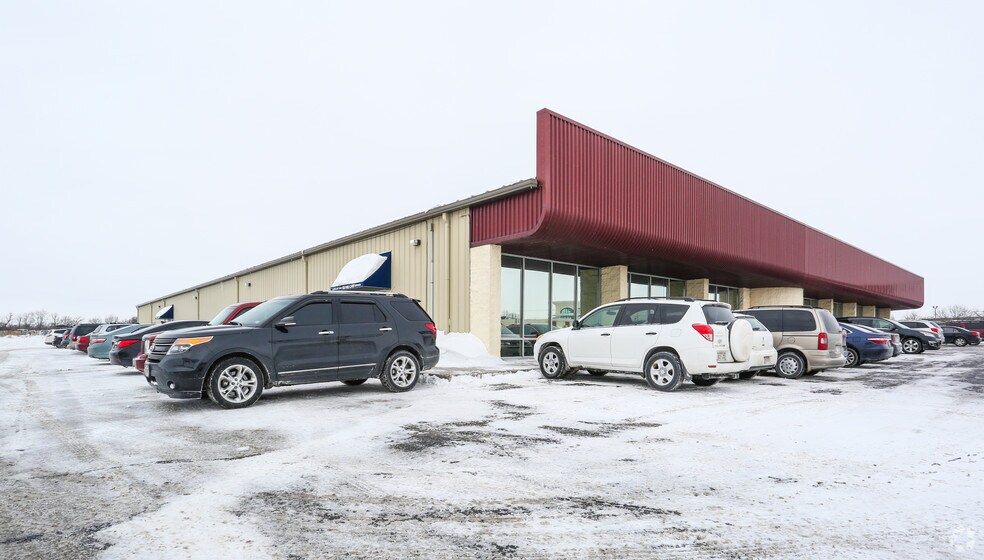 N6654 Rolling Meadows Dr, Fond Du Lac, WI à louer - Photo de l’immeuble – Image 3 sur 4