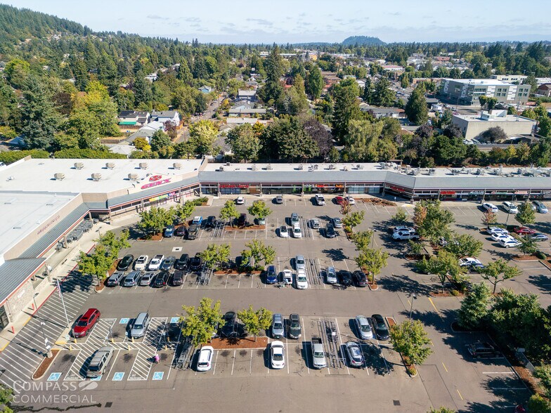 7901-8001 SE Powell Blvd, Portland, OR à louer - Photo de l’immeuble – Image 3 sur 9