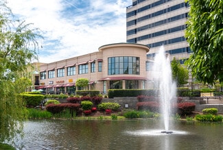 Plus de détails pour 11648-11694 Plaza America Dr, Reston, VA - Bureau/Local commercial à louer