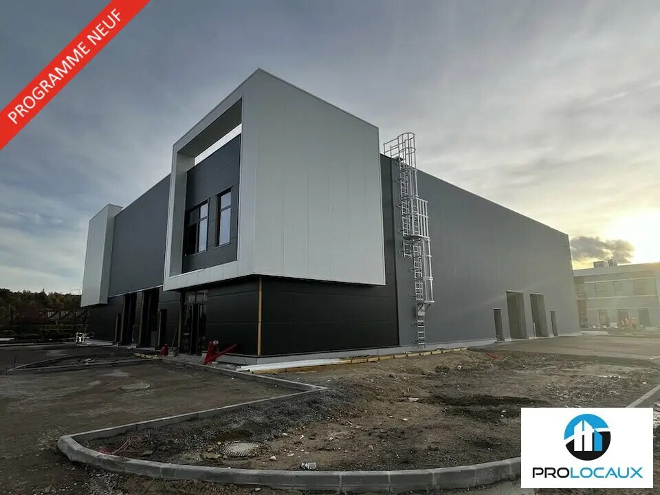 Local d’activités dans Montataire à louer Photo de l’immeuble– Image 1 sur 5