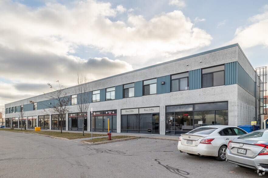 2212A Gladwin Cres, Ottawa, ON à vendre - Photo de l’immeuble – Image 3 sur 4