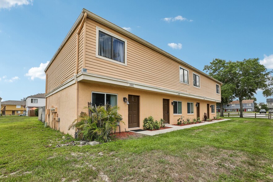 12057-12063 Tift Cir, Orlando, FL à vendre - Photo principale – Image 1 sur 5