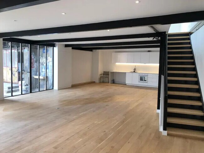 Plus de détails pour 25 Rue Douy Delcupe, Montreuil - Bureau à louer