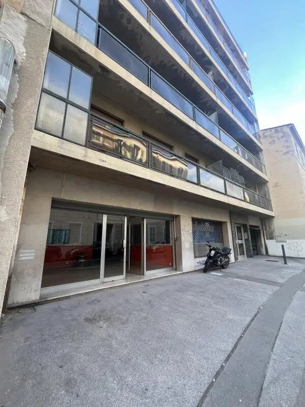 Local d’activités dans Marseille à louer Photo de l’immeuble– Image 1 sur 14