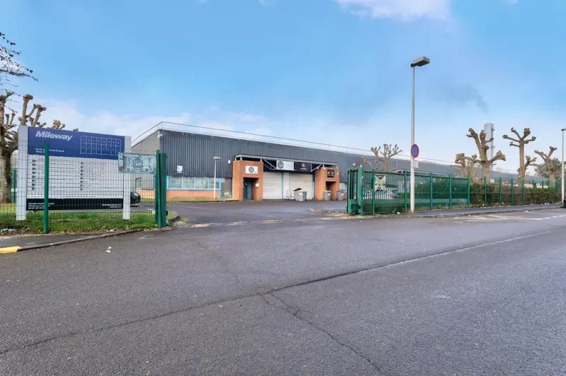 Industriel/Logistique dans Villepinte à louer - Photo de l’immeuble – Image 1 sur 13