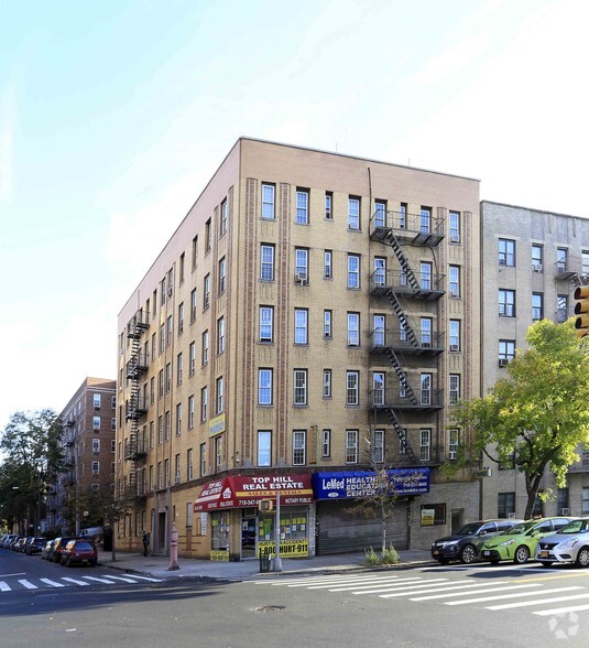 231-237 E Gun Hill Rd, Bronx, NY à louer - Photo principale – Image 1 sur 3