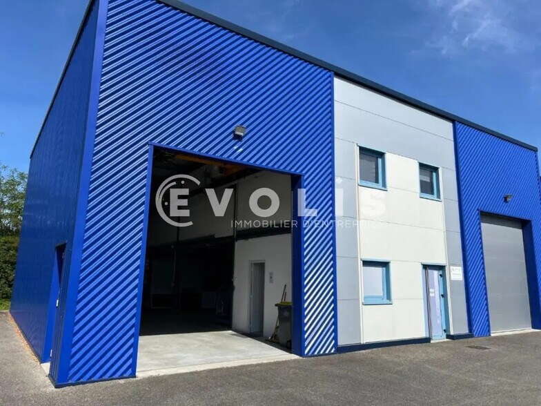 100 Allée Des Erables, Blyes à vendre - Photo de l’immeuble – Image 2 sur 17