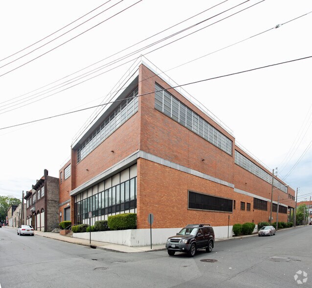 120 S Columbus Ave, Mount Vernon, NY à vendre - Photo de l’immeuble – Image 3 sur 19
