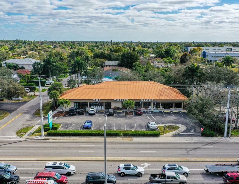 1115 Airport Pulling Rd, Naples, FL à louer - Photo de l’immeuble – Image 2 sur 9