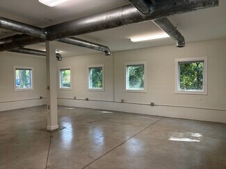 Plus de détails pour 2035 Manchester St NE, Atlanta, GA - Bureau à louer