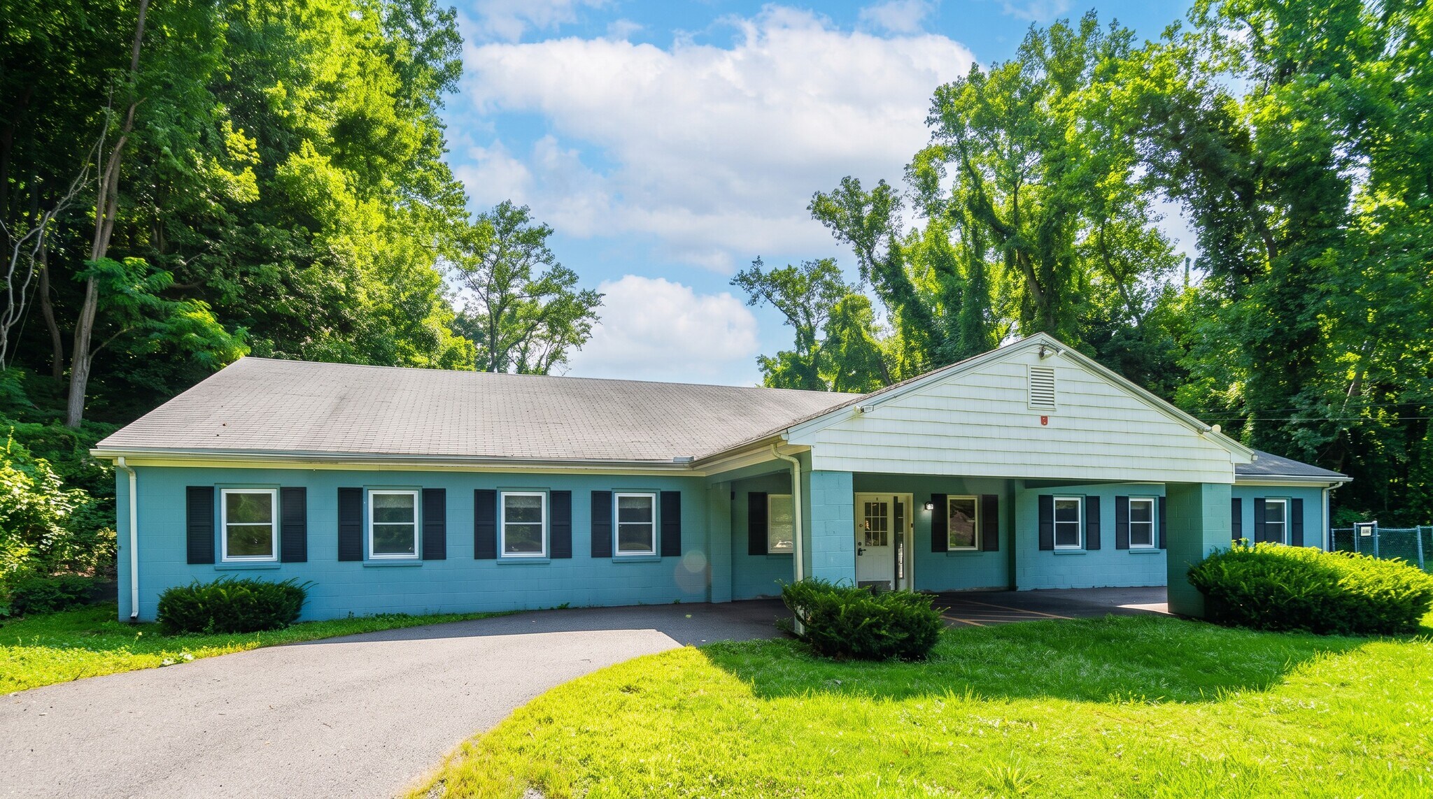 194 House St, Glastonbury, CT à vendre Photo de l’immeuble– Image 1 sur 23
