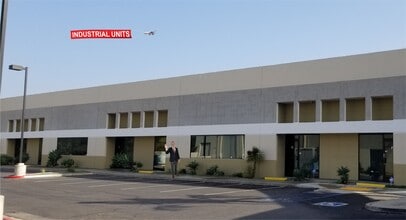 1021 Calle Sombra, San Clemente, CA à louer Photo de l’immeuble– Image 1 sur 7