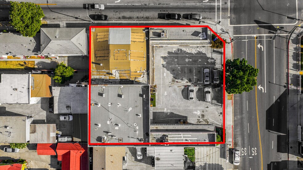 9201 California Ave, South Gate, CA à vendre - Photo de l’immeuble – Image 2 sur 55