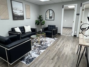 800 NE 63rd St, Oklahoma City, OK à louer Photo intérieure– Image 1 sur 3