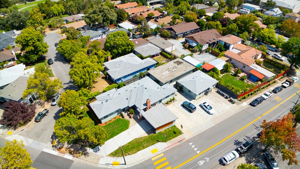 390-406 Woodland Ave, San Rafael, CA à vendre - Photo de l’immeuble – Image 3 sur 27