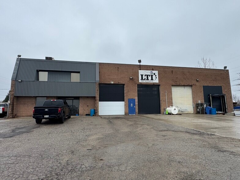 36 Micro Crt, London, ON à louer - Photo de l’immeuble – Image 2 sur 12