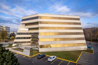 Plus de détails pour 1375 Hwy Trans-Canada, Dorval, QC - Bureau à louer