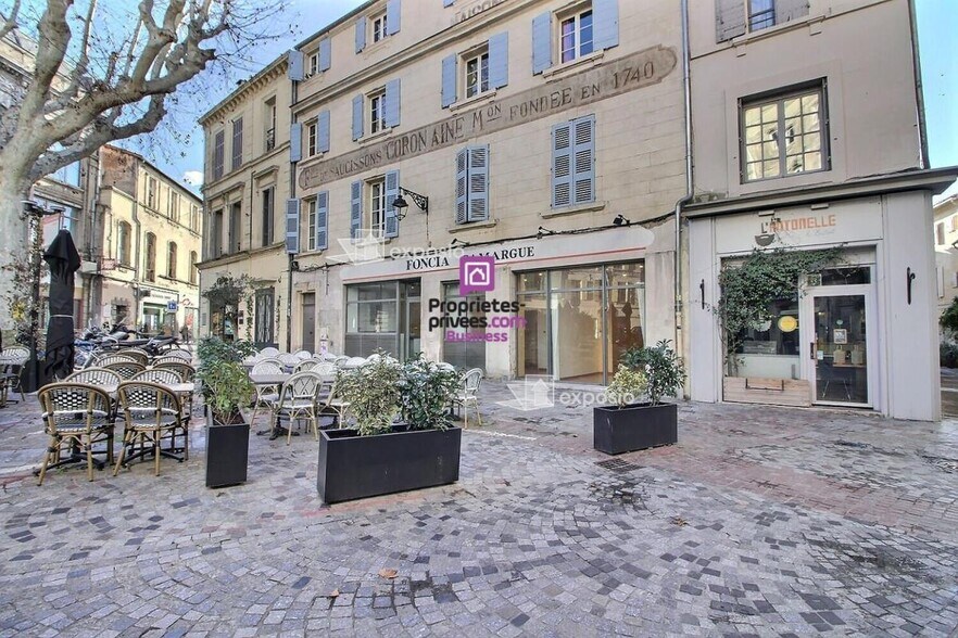 Bureau dans Arles à louer - Photo de l’immeuble – Image 1 sur 10