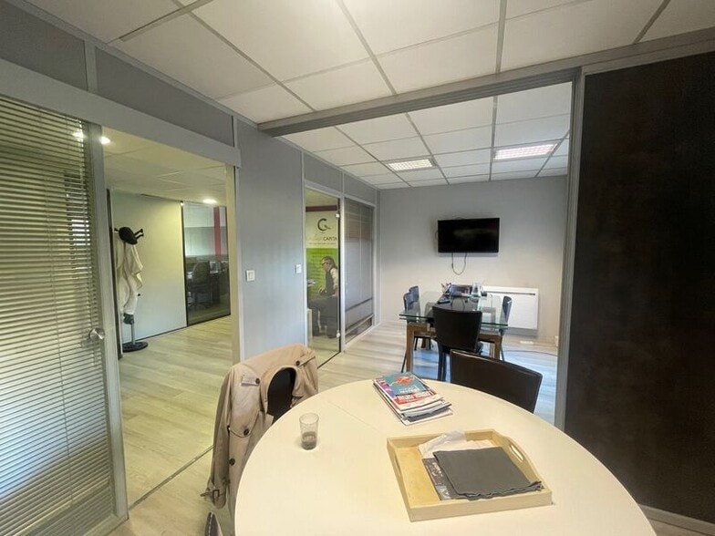 Immeuble residentiel dans Lyon à vendre - Photo de l’immeuble – Image 3 sur 20